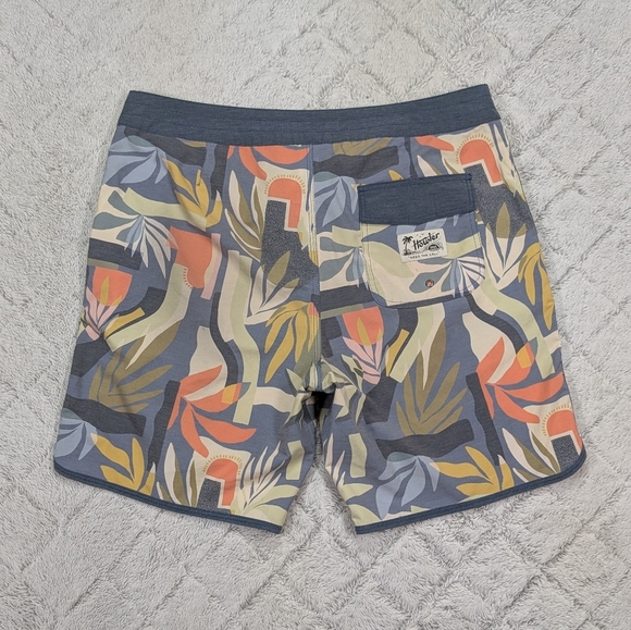 Howler Brothers Shorts Mens 38 Blue Green Tropical Bruja Boardshorts 8.5” - Picture 7 of 8